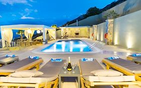 Royal Hill Villa - Private Pool - Sleeps 8